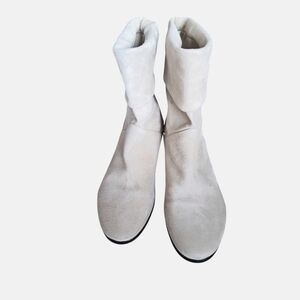 Baldinini Trend Soft Suede Cream Boots With Rhinestone accent. Size 7